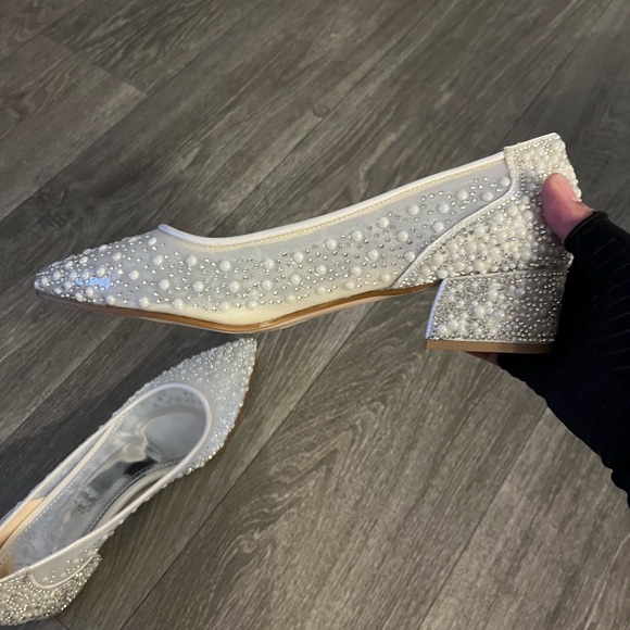 Pearl White Wedding Shoes - Block Heel - Picture 3 of 5